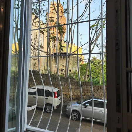 Maioliche E Porcellane Apartamento Nápoles